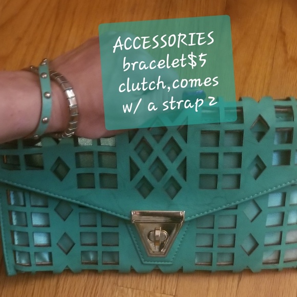 Turquoise outfit with bracelet & purse - Picture 6 of 6